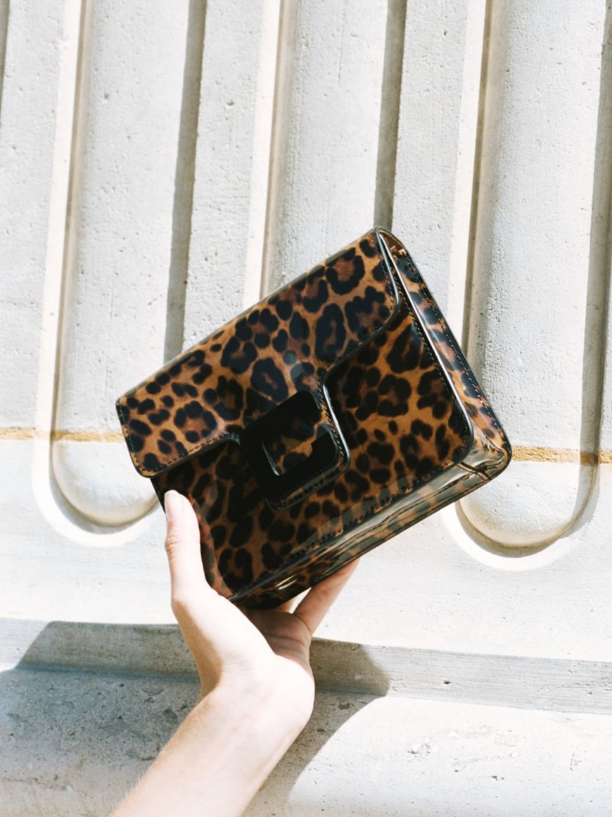 MINI SORBONNE Brown patent leather bag with leopard print | Carel Paris Shoes